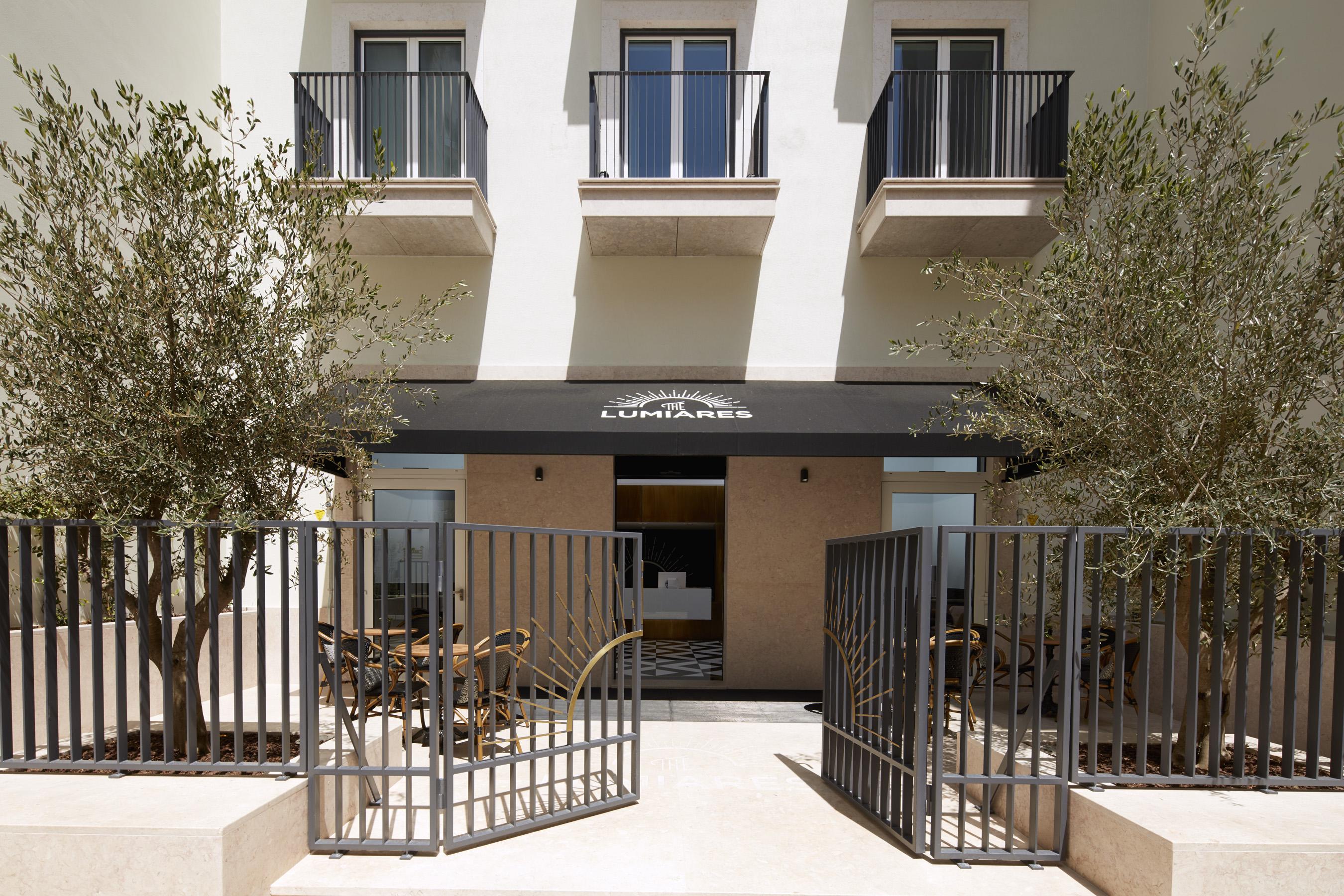 The Lumiares Hotel & Spa - Small Luxury Hotels Of The World Lisboa Екстериор снимка The entrance of the hotel