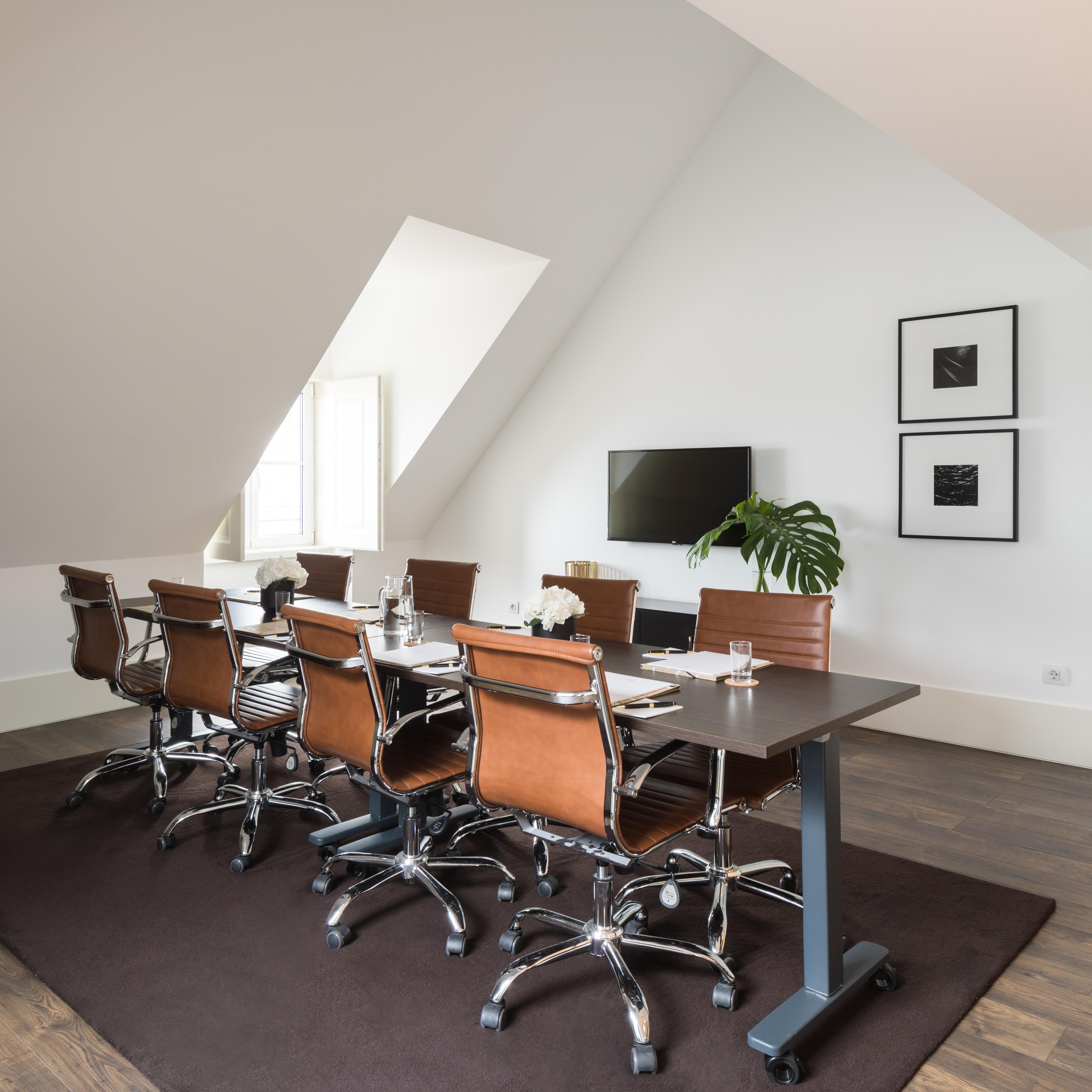 The Lumiares Hotel & Spa - Small Luxury Hotels Of The World Lisboa Екстериор снимка The boardroom at the London office