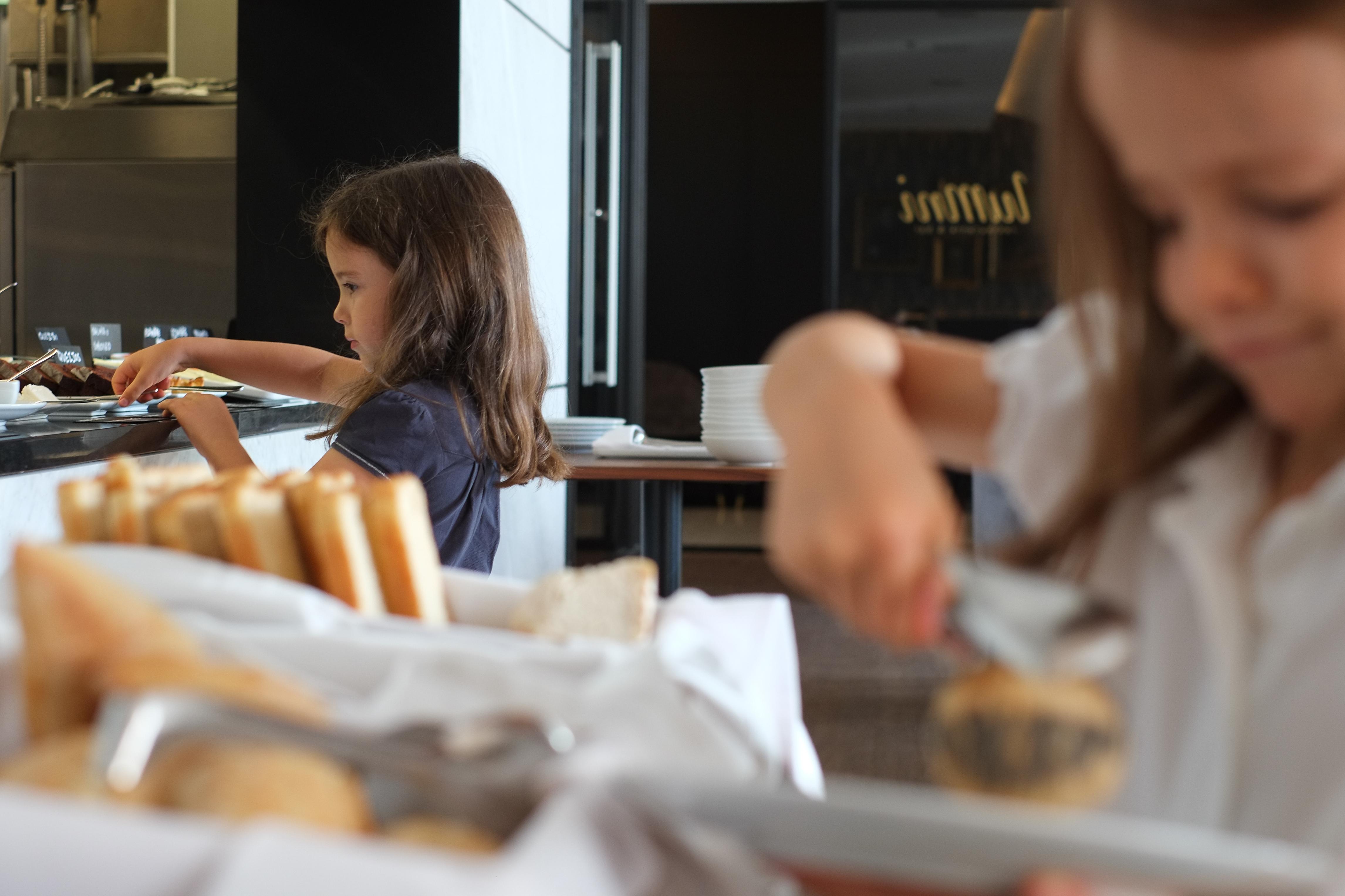 The Lumiares Hotel & Spa - Small Luxury Hotels Of The World Lisboa Екстериор снимка Children at the International School of Düsseldorf
