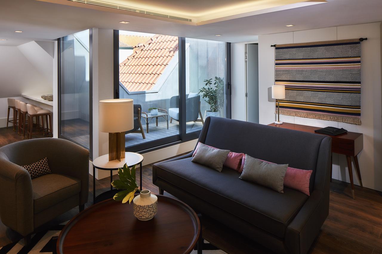The Lumiares Hotel & Spa - Small Luxury Hotels Of The World Lisboa Екстериор снимка The interior of the new lounge