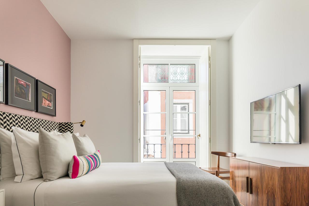 The Lumiares Hotel & Spa - Small Luxury Hotels Of The World Lisboa Екстериор снимка A bedroom at the Hotel 57