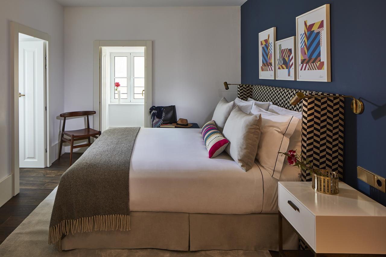 The Lumiares Hotel & Spa - Small Luxury Hotels Of The World Lisboa Екстериор снимка A bedroom at the Hotel Zags